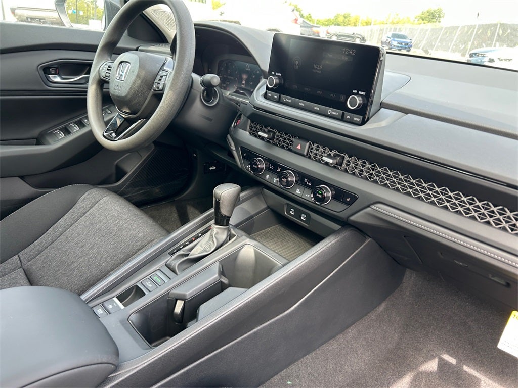 2025 Honda Accord SE