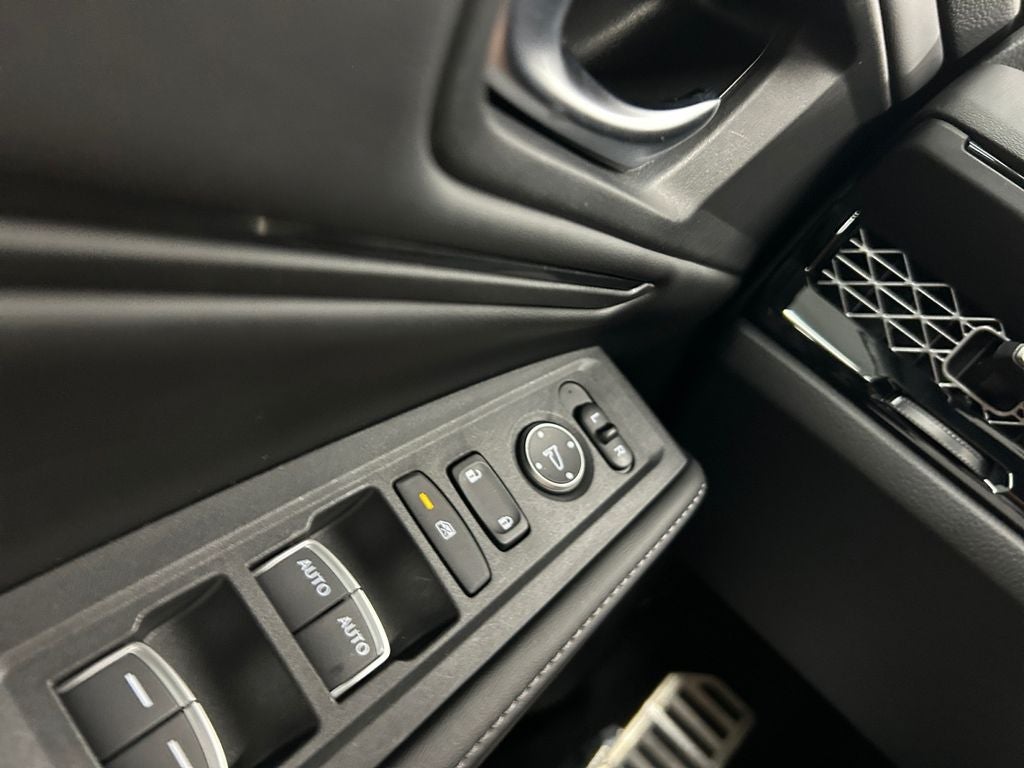 2023 Honda Accord Hybrid Sport w/o BSI