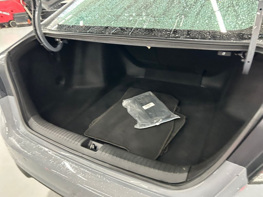 2023 Honda Accord Hybrid Touring w/o BSI