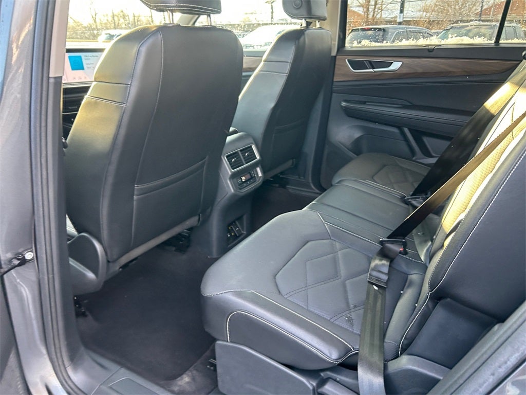 2024 Volkswagen Atlas 2.0T SE w/Technology