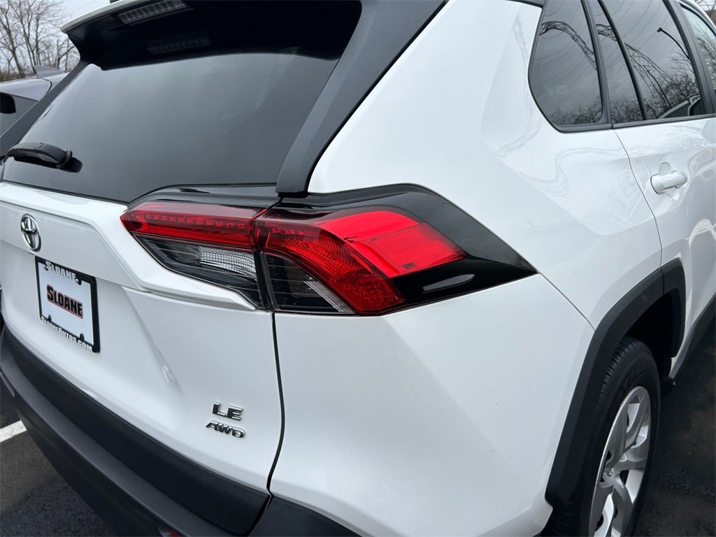 2023 Toyota RAV4 LE