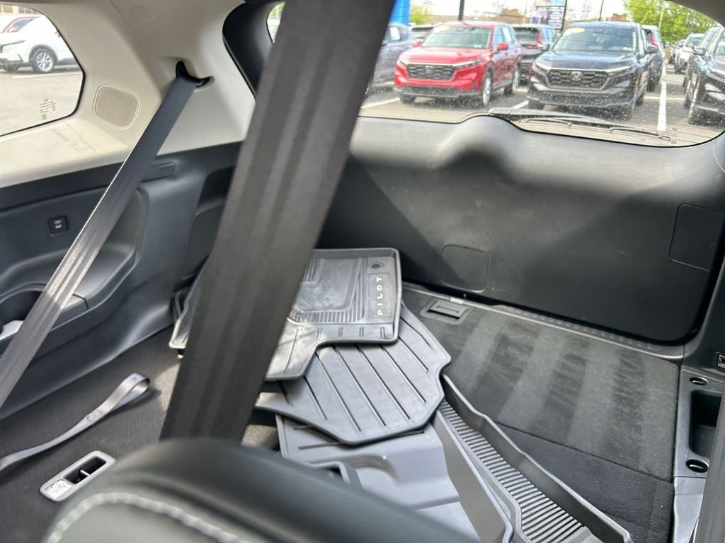 2025 Honda Pilot Touring