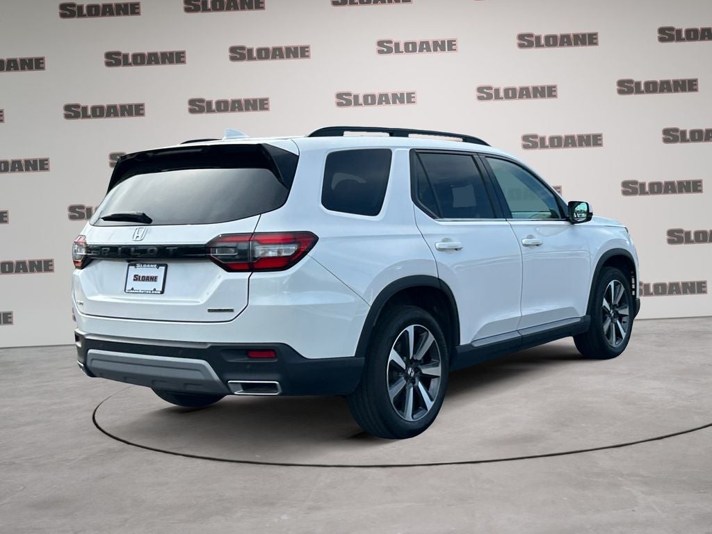 2025 Honda Pilot Touring