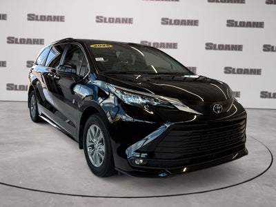 2026 Toyota Sienna XLE 7 Passenger