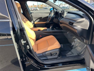 2025 Lexus UX 300h Premium