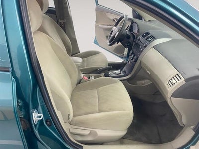 2010 Toyota COROLLA LE