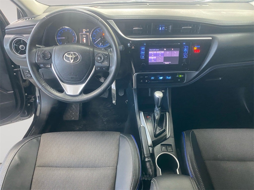 2018 Toyota COROLLA SE