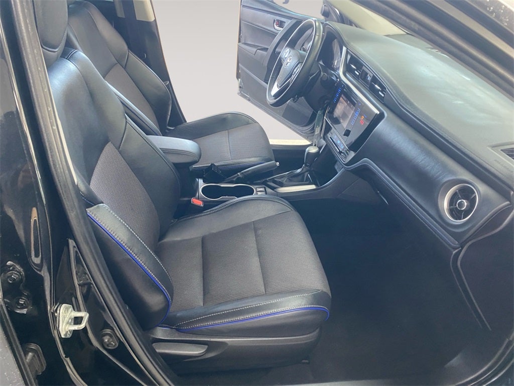 2018 Toyota COROLLA SE