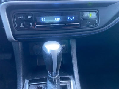 2018 Toyota COROLLA SE