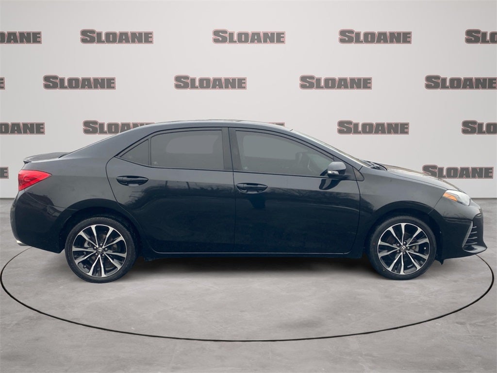 2018 Toyota COROLLA SE