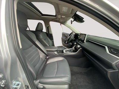 2024 Toyota RAV4 HYBRID XLE Premium