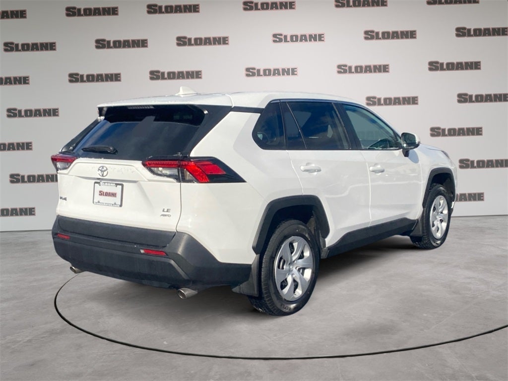 2024 Toyota RAV4 LE