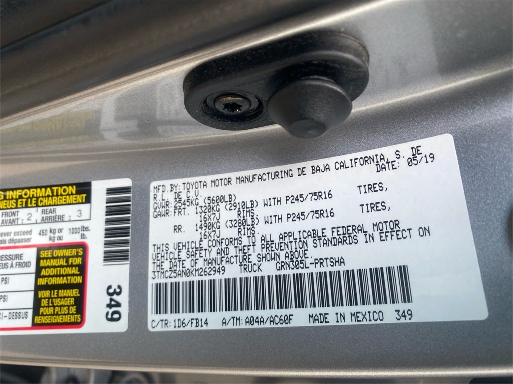 2019 Toyota TACOMA SR SR5 V6