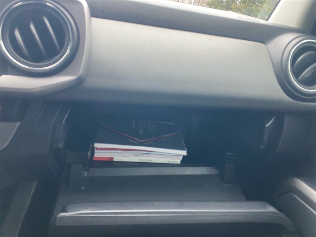 2022 Toyota TACOMA SR5 SR5 V6