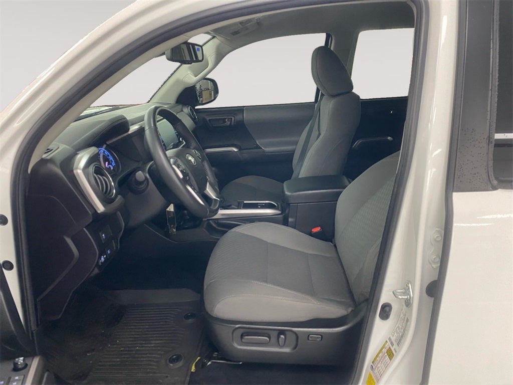 2022 Toyota TACOMA SR5 SR5 V6