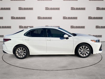 2019 Toyota CAMRY LE