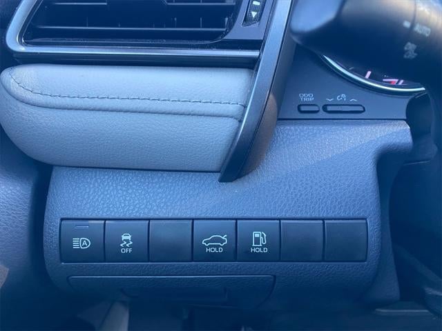 2019 Toyota CAMRY LE