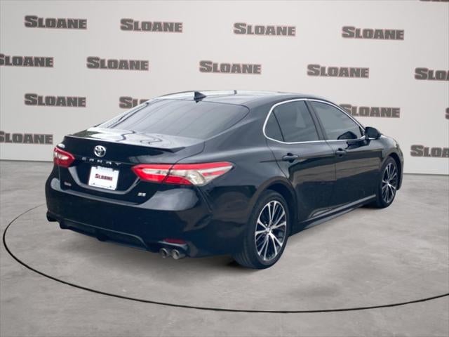 2019 Toyota CAMRY SE