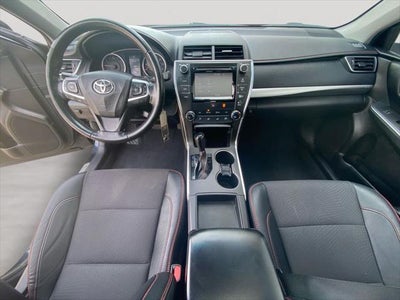 2016 Toyota CAMRY SE