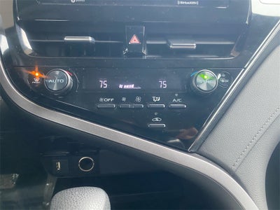 2024 Toyota CAMRY LE