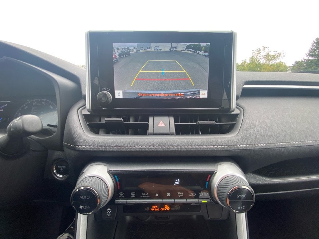 2023 Toyota RAV4 Hybrid XLE