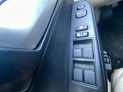 2013 Toyota CAMRY LE