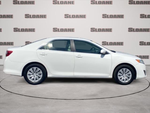 2013 Toyota CAMRY LE