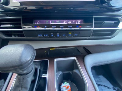 2023 Toyota SIENNA LE LE 8 Passenger