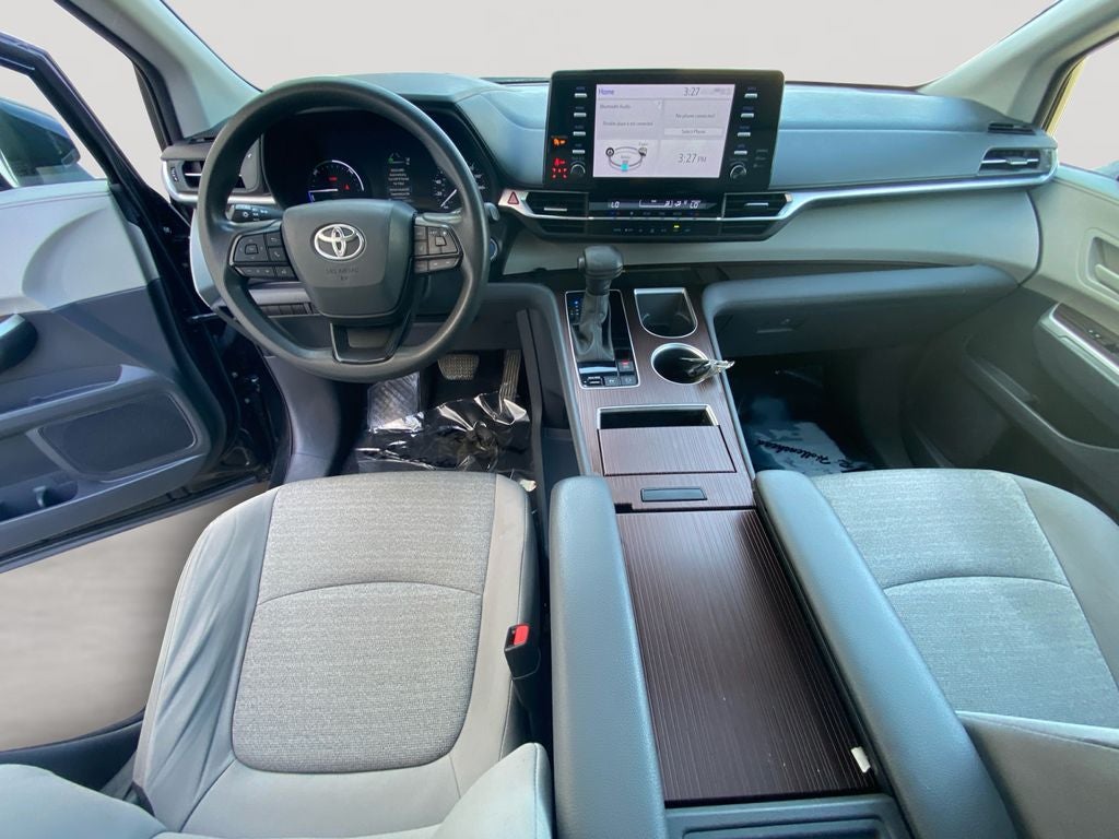 2023 Toyota SIENNA LE LE 8 Passenger