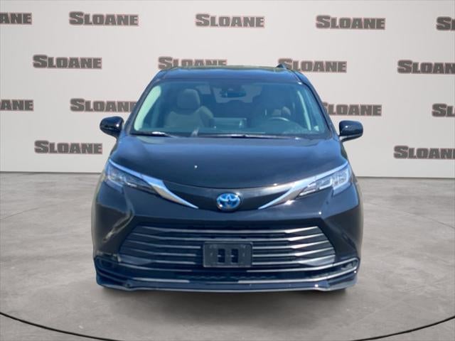 2023 Toyota SIENNA LE LE 8 Passenger