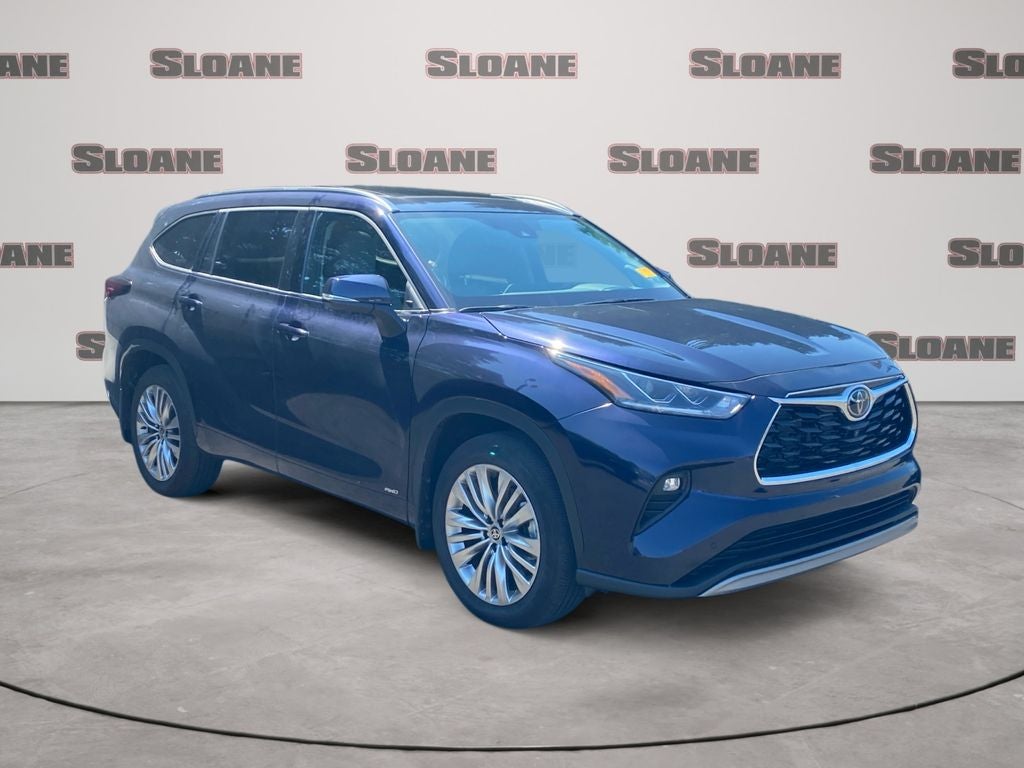 2026 Toyota Highlander Hybrid Platinum
