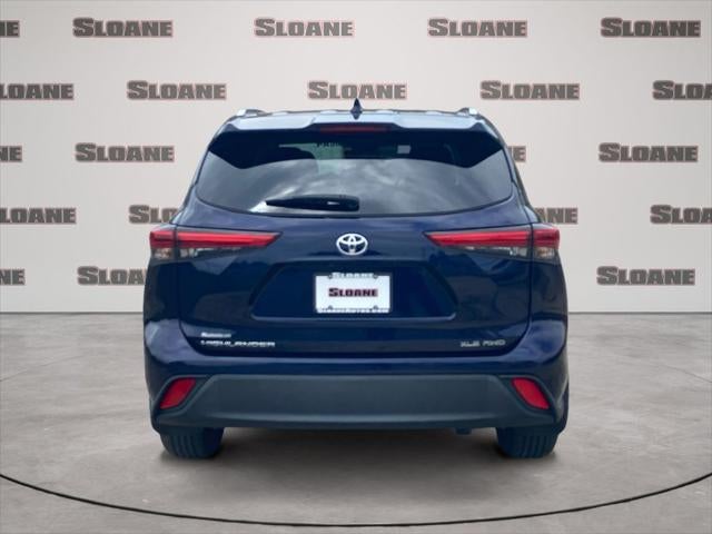 2022 Toyota HIGHLANDER XLE
