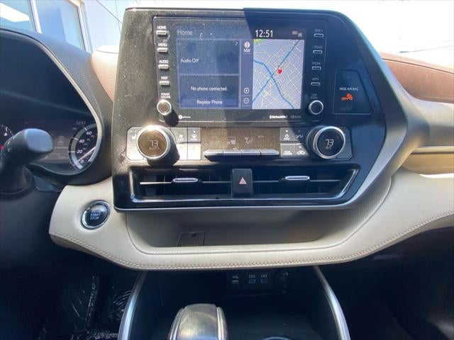 2022 Toyota HIGHLANDER XLE