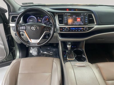 2019 Toyota HIGHLANDER XLE