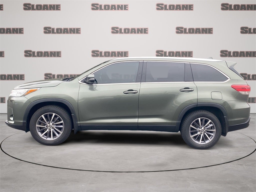 2019 Toyota HIGHLANDER XLE