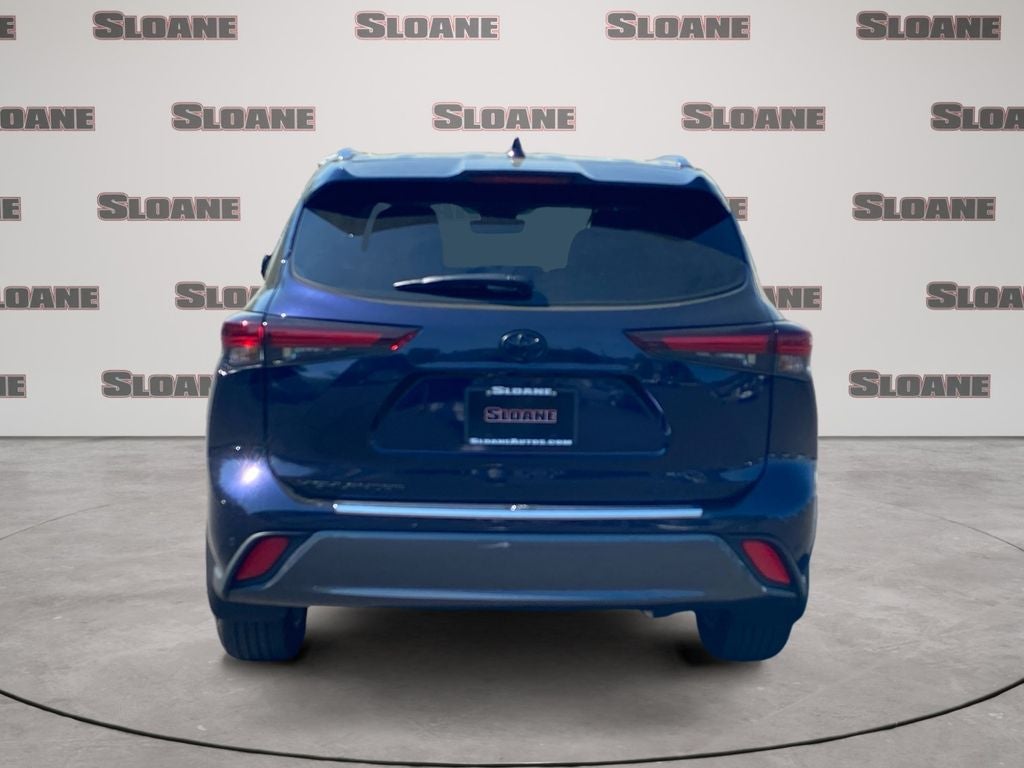2025 Toyota HIGHLANDER Limited