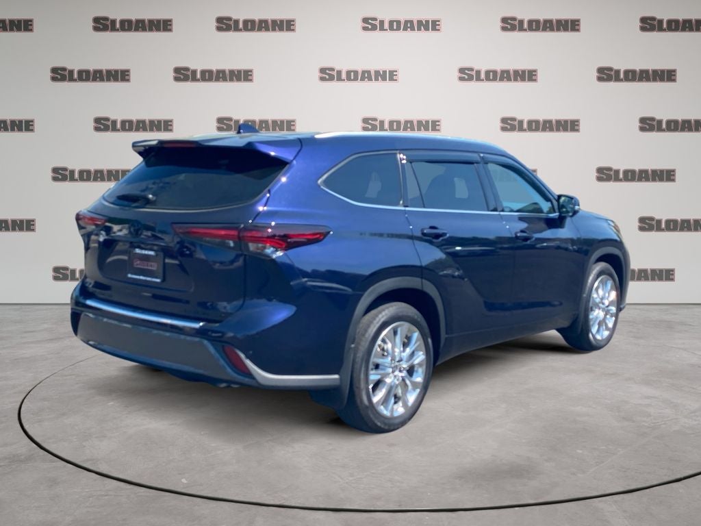 2025 Toyota HIGHLANDER Limited