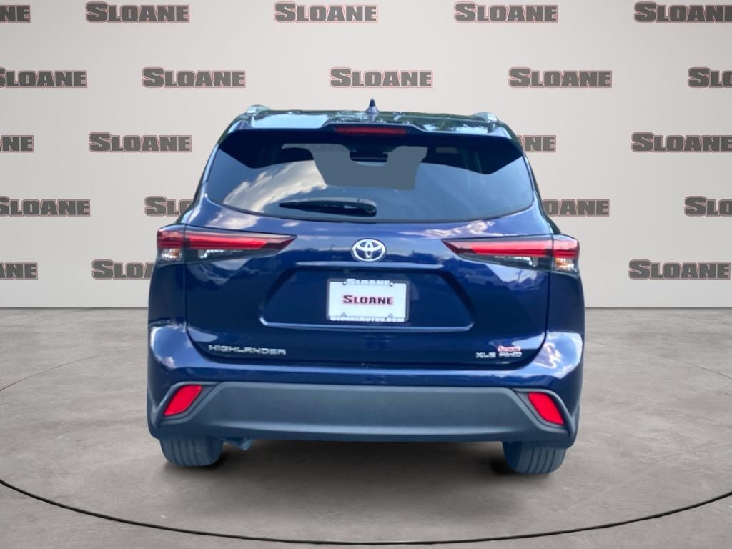 2024 Toyota HIGHLANDER XLE