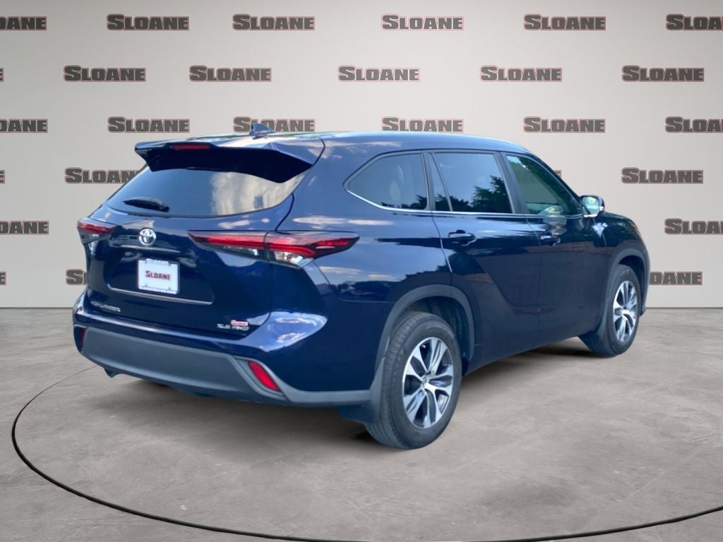2024 Toyota HIGHLANDER XLE