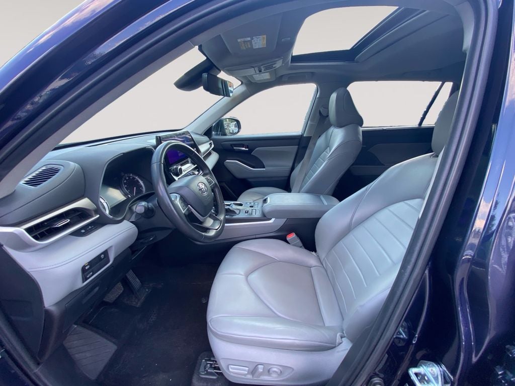 2024 Toyota HIGHLANDER XLE