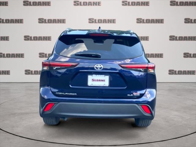2024 Toyota HIGHLANDER XLE