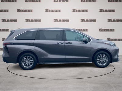 2024 Toyota SIENNA LE LE 8 Passenger