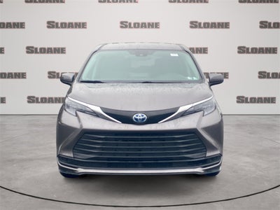 2024 Toyota SIENNA LE LE 8 Passenger