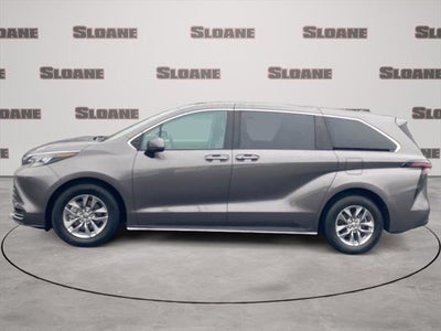 2024 Toyota SIENNA LE LE 8 Passenger