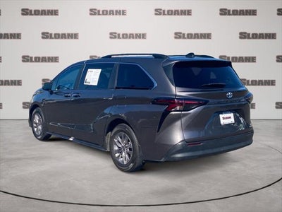 2024 Toyota Sienna XLE 8 Passenger