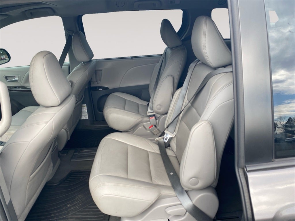 2019 Toyota SIENNA XLE 3.5L Limited 7 Passenger