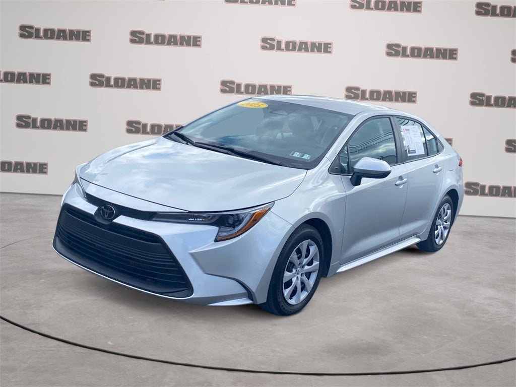 2025 Toyota COROLLA LE
