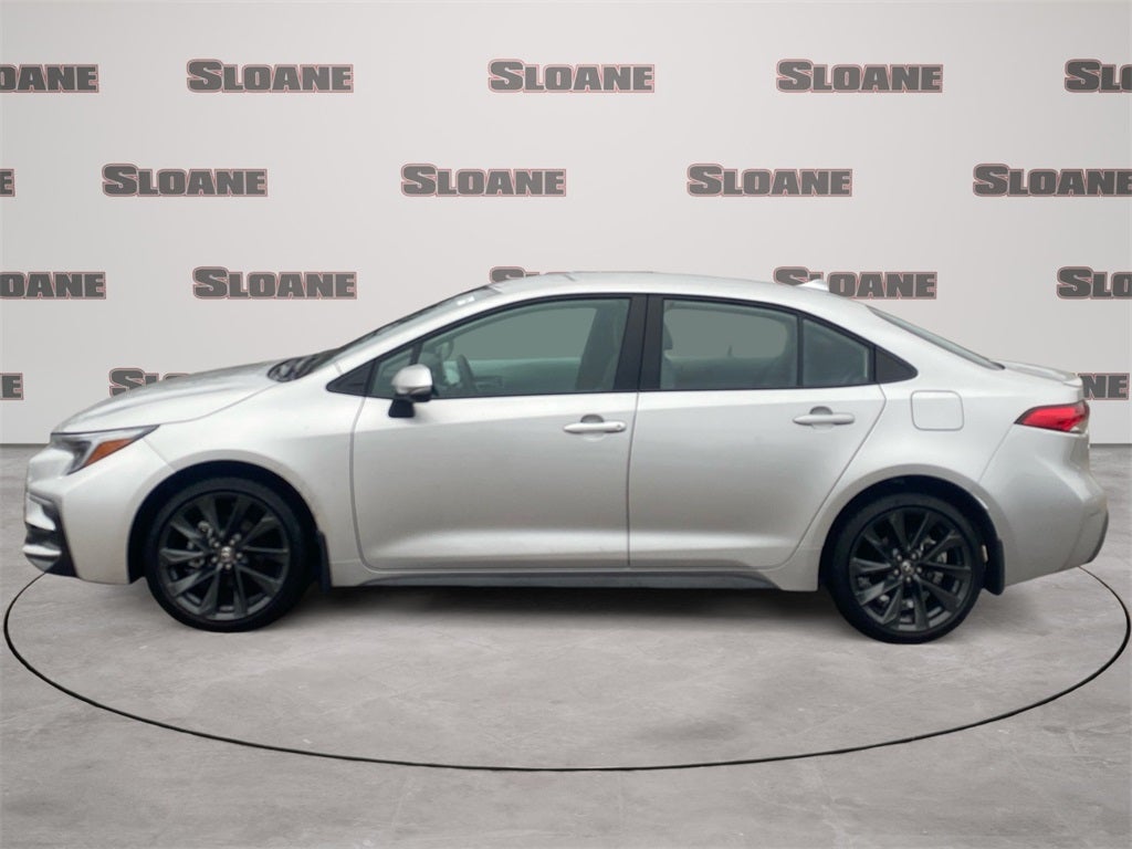 2025 Toyota COROLLA SE