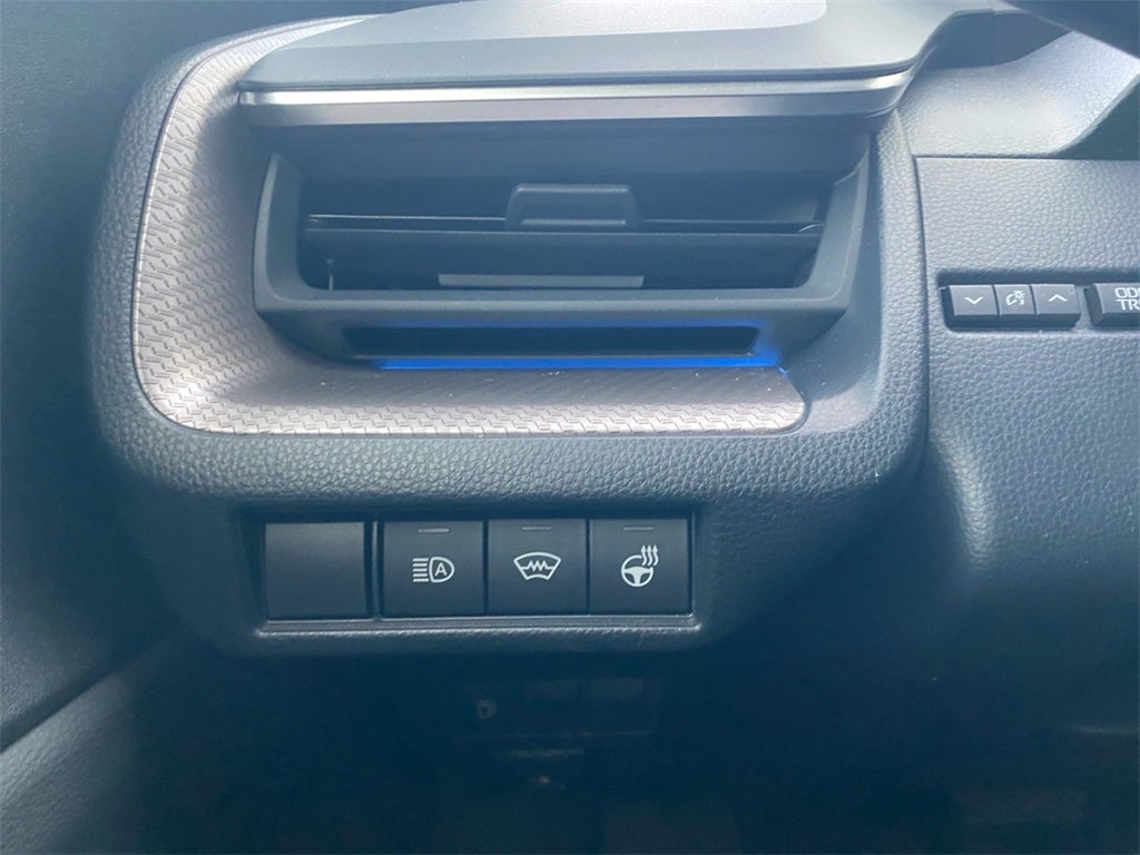 2023 Toyota PRIUS XLE