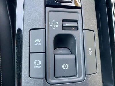 2023 Toyota PRIUS XLE